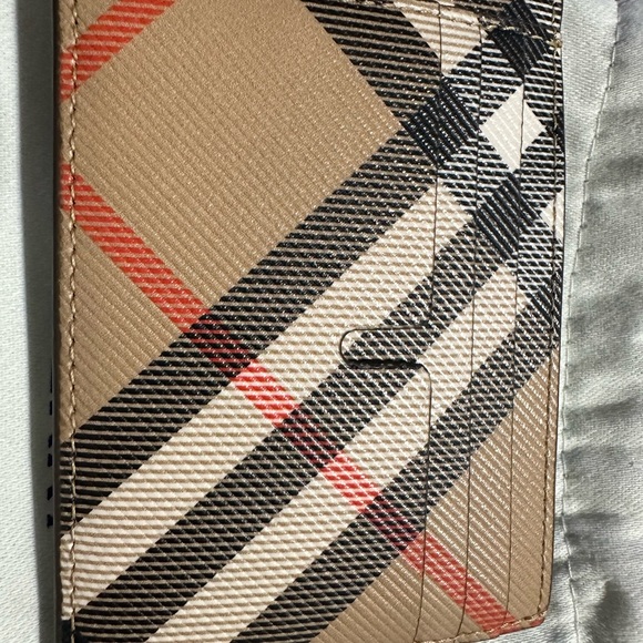 Burberry Clip Card Case - Picture 5 of 5